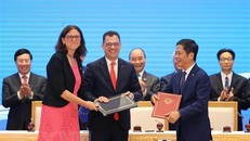 Thủ tướng Nguyễn Xuân Phúc chứng kiến Lễ ký Hiệp định Thương mại tự do giữa Việt Nam và Liên minh châu Âu (EVFTA). (Ảnh: Lâm Khánh/TTXVN)