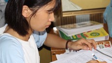 Em Nguyễn Thị Hiền trong những ngày chăm chỉ ôn luyện chuẩn bị cho Kk thi THPT quốc gia 2019. 