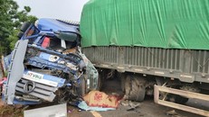 Hiện trường vụ tai nạn khiến tài xế xe tải tử vong