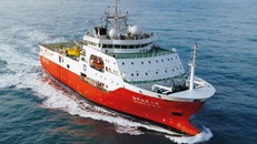 Tàu Địa chất Hải dương 8 hoạt động gần bờ biển Trung Quốc năm 2018. Ảnh: Schottel.