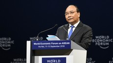 Thủ tướng Nguyễn Xuân Phúc phát biểu tại Hội nghị WEF ASEAN 2018. Ảnh: VGP.