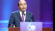 Thủ tướng Nguyễn Xuân Phúc phát biểu. Ảnh: VGP/Quang Hiếu