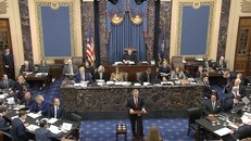 Luật sư bảo vệ cho ông Trump - ông Pat Cipollone trình bày tranh luận của mình tại phiên tòa Thượng viện ngày 3-2. Ảnh: AP