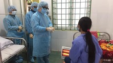 Đội cơ động phản ứng nhanh dịch nCoV của Bộ Y tế đã tới Trung tâm Y tế huyện Bình Xuyên.