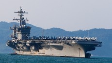 Tàu sân bay USS Theodore Roosevelt trong chuyến thăm Đà Nẵng vào ngày 5/3/2020. (Ảnh: Đất Việt)