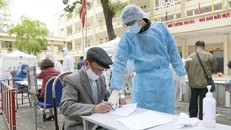 CDC Hà Nội đã xét nghiệm sàng lọc hơn 2.500 người liên quan tới ổ dịch bệnh viện Bạch Mai