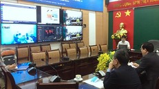 Các chuyên gia hội chẩn điều trị các bệnh nhân Covid-19 nặng. 