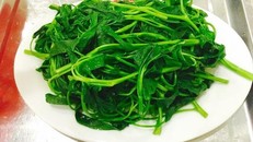 Rau muống: Cực tốt và cực độc, biết mà tránh khi ăn kẻo 'rước họa vào thân'