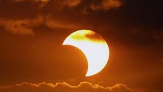 Nhật thực một phần sẽ xuất hiện vào đúng ngày hạ chí, 21/6 năm nay.