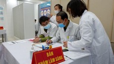 Ba tình nguyện viên thử vaccine COVID-19 Nanocovax đã tiêm liều cao nhất 