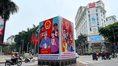 Hà Nội 'khoác áo' rực rỡ đón ngày hội bầu cử