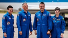 Phi hành đoàn của NASA trở về Trái Đất an toàn