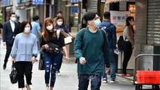 Hong Kong (Trung Quốc) nới lỏng quy định phòng COVID-19 với du khách nước ngoài