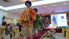 Trình diễn áo dài Cổ phục trong Ngày hội Di sản Văn hóa Việt Nam năm 2022