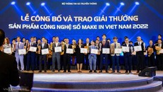 Đại diện các doanh nghiệp có giải pháp vào top 40 sản phẩm công nghệ số Make in Vietnam 2022
