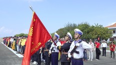 Kiều bào từ 22 quốc gia trên thế giới về với Trường Sa và Nhà giàn DK1