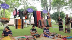 Dệt thổ cẩm của người M'nông Bình Phước được công nhận Di sản Văn hóa phi vật thể quốc gia