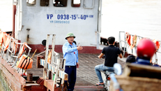 Những chuyến phà cuối cùng nối đôi bờ Vĩnh Phúc – Phú Thọ