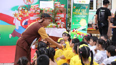 Vui Tết Trung thu tại Trường Phổ Thông Cơ Sở Xã Đàn, Hà Nội