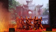 Chương trình biểu diễn nghệ thuật với chủ đề "Phố Hiến - Tinh hoa hội tụ và phát triển”. Ảnh: Đinh Văn Nhiều-TTXVN