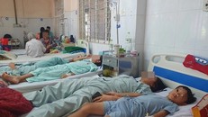 Hơn 500 bệnh nhân bị ngộ độc thực phẩm ở Đồng Nai được chủ cửa hàng bánh mì thanh toán viện phí