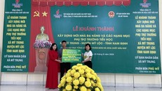 PVFCCo trao biểu tài trợ xây dựng công trình Nhà đa năng và các hạng mục phụ trợ Trường Tiểu học xã Mỹ Trung, huyện Mỹ Lộc, tỉnh Nam Định