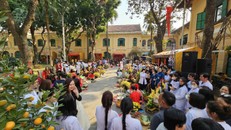 Toàn cảnh "Phố Tết Xanh Pôn" 2025