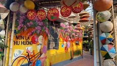 Cổng vào của Hợp tác xã Mây tre nón lá Tạ Thu Hương