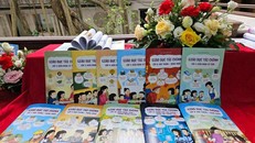 Bộ sách “Giáo dục tài chính” chính thức ra mắt độc giả