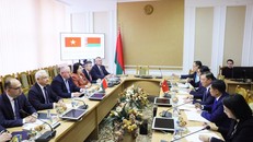 Toàn cảnh cuộc làm việc với Nhóm công tác về hợp tác giữa Quốc hội Belarus và Quốc hội Việt Nam