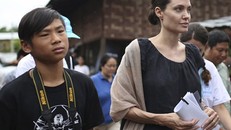 Mẹ ruột Pax Thiên phủ nhận tin đồn đòi con từ Angelina Jolie
