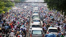 Tình trạng ùn tắc trên địa bàn TP HCM ngày càng nghiêm trọng.