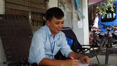 Anh Trung thường đăng thông tin tìm chủ tài sản lên trang Facebook cá nhân và các trang cộng đồng ký túc xá khu A, khu B, làng Đại học Quốc gia TP.HCM. 