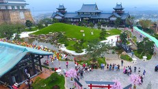 Cuối tuần vừa qua, du khách nô nức rủ nhau tới Lễ hội Mặt trời mọc để đắm chìm trong không gian văn hóa xứ Phù Tang lần đầu tiên được tổ chức tại Quảng Ninh.