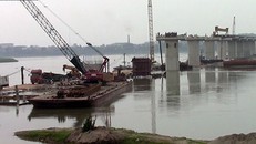 Công trường thi công cầu Ba Vì - Việt Trì. Ảnh: Việt Sơn