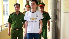 BS Hoàng Công Lương.