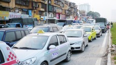 Ảnh minh hoạ: Taxi Hà Nội hoạt động trên đường