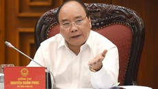 Thủ tướng Nguyễn Xuân Phúc yêu cầu các bộ, ngành, tập đoàn, tổng công ty nâng cao trấch nhiệm trong thực hiện các nhiệm vụ để đạt mục tiêu tăng trưởng. Ảnh: VGP