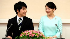 Công chúa Mako và hôn phu Kei Komuro. Ảnh: Asahi Shibum.