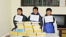 Ba đối tượng cùng tang vật.