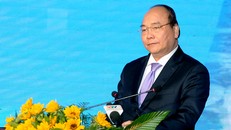 Thủ tướng Nguyễn Xuân Phúc phát biểu tại hội nghị. Ảnh: VGP/Quang Hiếu