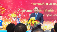 Thủ tướng Nguyễn Xuân Phúc nói chuyện với cán bộ, người lao động Vietinbank.