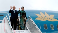 Thủ tướng Nguyễn Xuân Phúc và phu nhân tới Sân bay Kingsford-Smith Sydney. Ảnh: VGP/Quang Hiếu