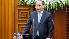 Tại cuộc họp, Thủ tướng nhấn mạnh phương châm “Hiệu quả, thiết thực, đoàn kết, an toàn" trong tổ chức Hội nghị GMS-6 và CLV-10. Ảnh: VGP/Quang Hiếu