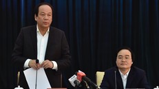 Bộ trưởng, Chủ nhiệm VPCP Mai Tiến Dũng, Tổ trưởng Tổ công tác và Bộ trưởng Bộ Giáo dục và Đào tạo Phùng Xuân Nhạ chủ trì buổi làm việc. - Ảnh: VGP/Nhật Bắc