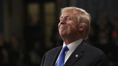 Cựu giám đốc FBI gọi Trump là 'kẻ dối trá' và so sánh ông với mafia