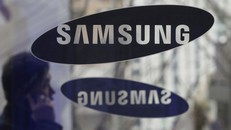 Vô tình phát cho nhân viên 105 tỷ USD