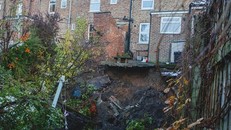 7 hộ gia đình phải di tản vì lý do an toàn.