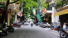 Một mét vuông đất mặt tiền phố Hàng Hành được giao dịch cao nhất với giá 1,25 tỷ đồng.