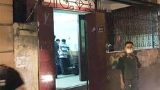 Lực lượng Công an khám nghiệm hiện trường vụ việc. 